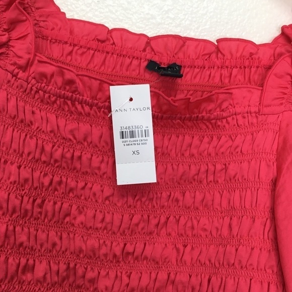 NWT Ann Taylor Ruched Flowy Sleeve Blouse - Picture 5 of 5